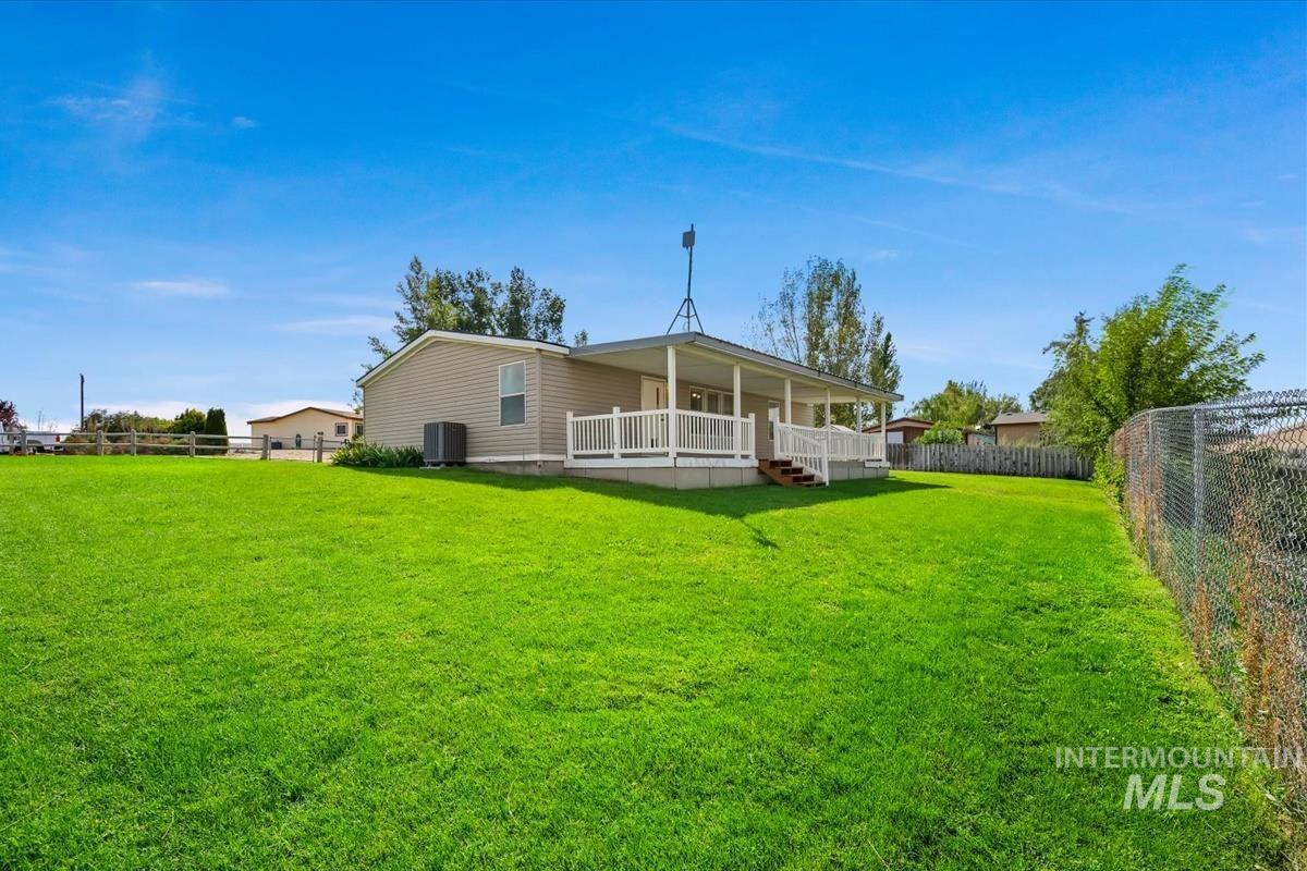 6321 Shari Hill, Marsing, Idaho 83639, 3 Bedrooms, 2 Bathrooms, Residential For Sale, Price $324,900,MLS 98998932