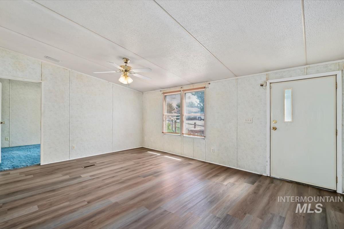6321 Shari Hill, Marsing, Idaho 83639, 3 Bedrooms, 2 Bathrooms, Residential For Sale, Price $324,900,MLS 98998932
