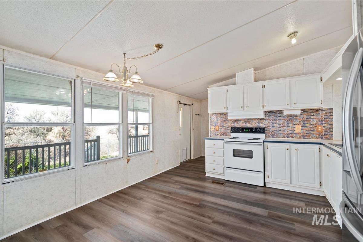 6321 Shari Hill, Marsing, Idaho 83639, 3 Bedrooms, 2 Bathrooms, Residential For Sale, Price $324,900,MLS 98998932