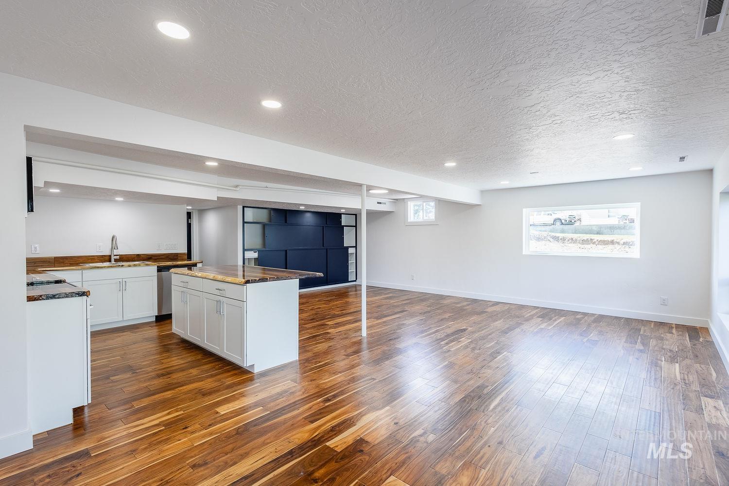 5100 W Bel Air St, Boise, Idaho 83705, 6 Bedrooms, 4 Bathrooms, Residential For Sale, Price $1,199,000,MLS 98998933