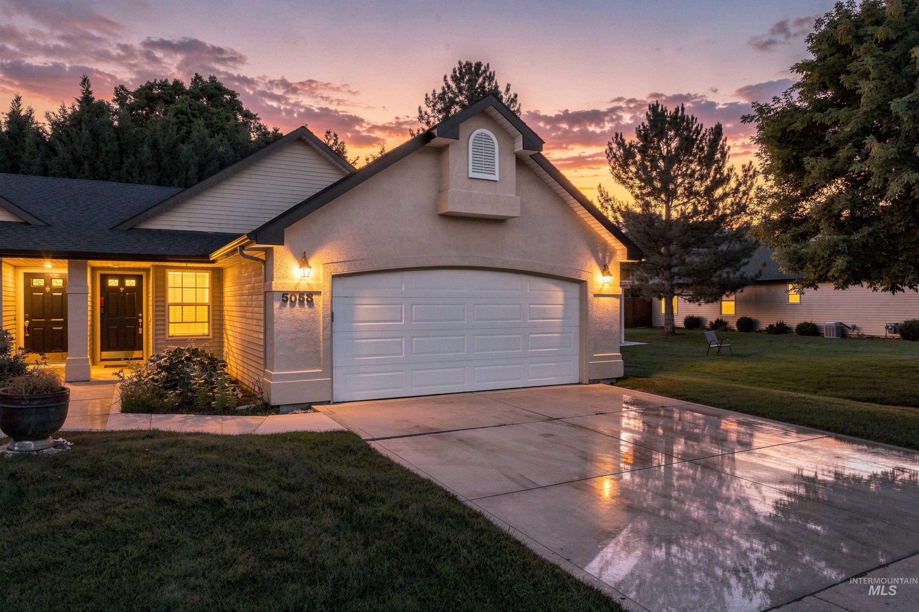 5058 Partagas Ave, Boise, Idaho 83703, 2 Bedrooms, 2 Bathrooms, Residential For Sale, Price $369,900,MLS 98998935