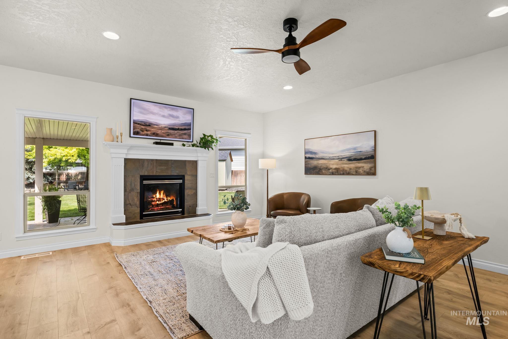 2818 E Shadowview, Eagle, Idaho 83616, 4 Bedrooms, 2 Bathrooms, Residential For Sale, Price $619,995,MLS 98998936