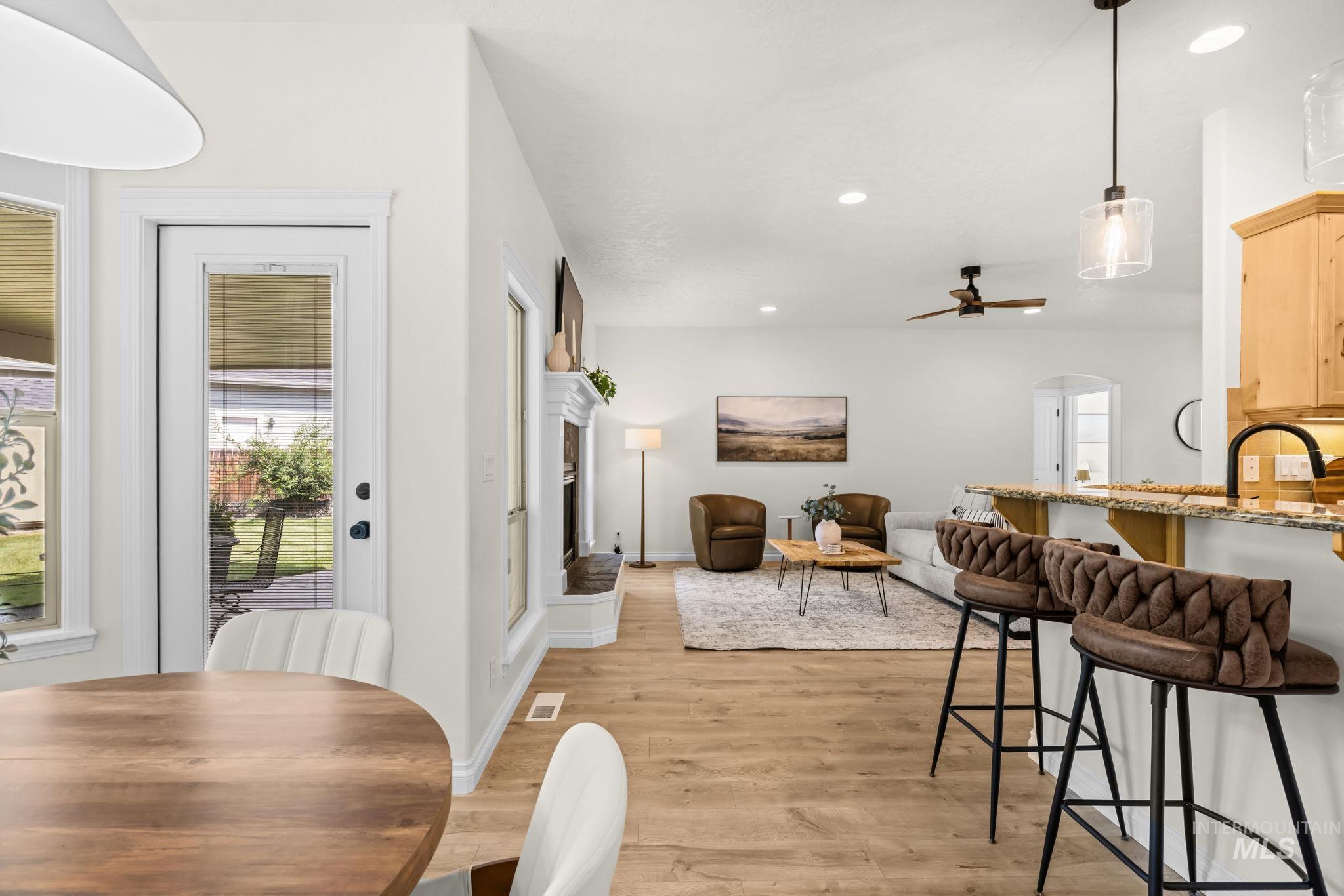 2818 E Shadowview, Eagle, Idaho 83616, 4 Bedrooms, 2 Bathrooms, Residential For Sale, Price $619,995,MLS 98998936