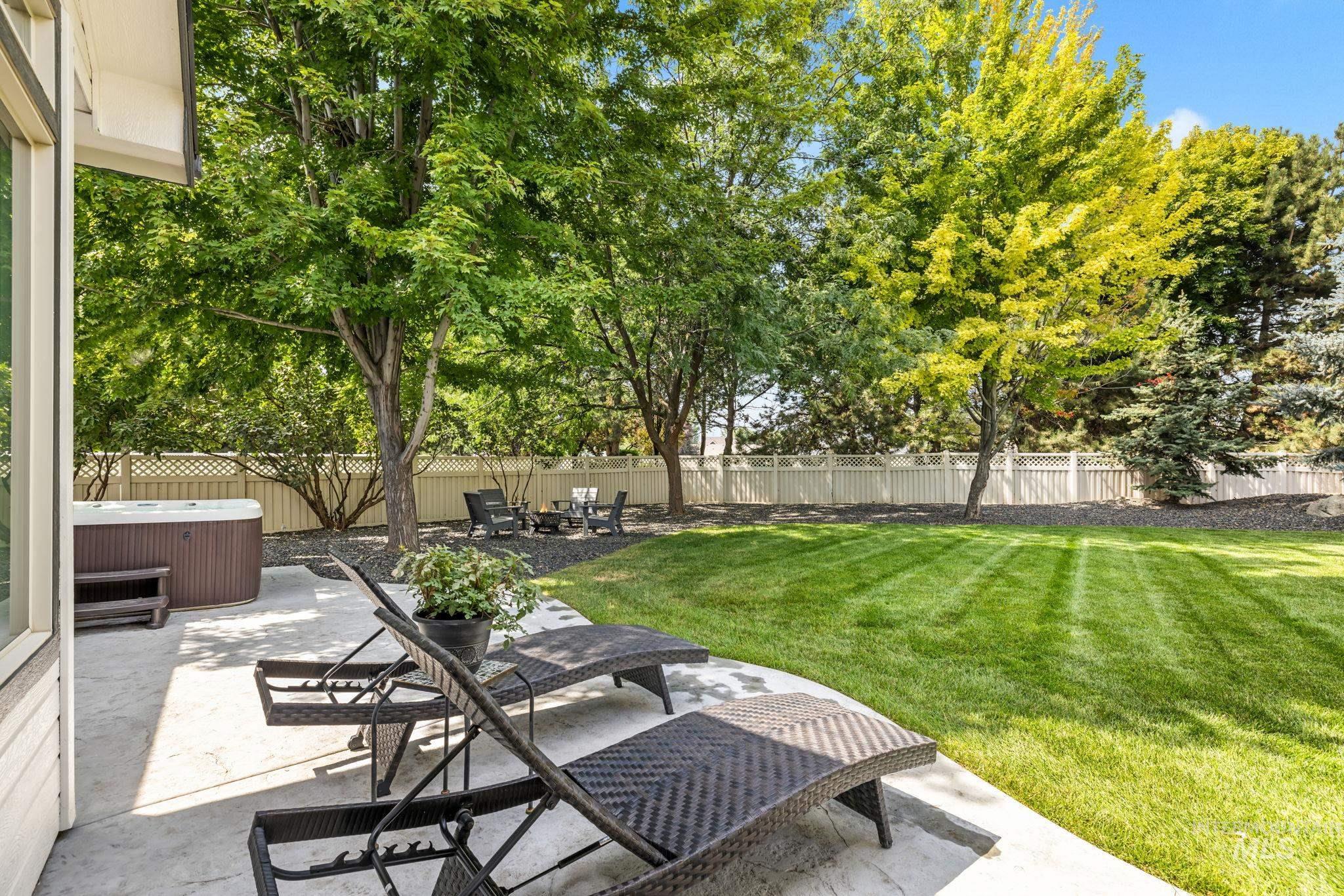 2818 E Shadowview, Eagle, Idaho 83616, 4 Bedrooms, 2 Bathrooms, Residential For Sale, Price $619,995,MLS 98998936