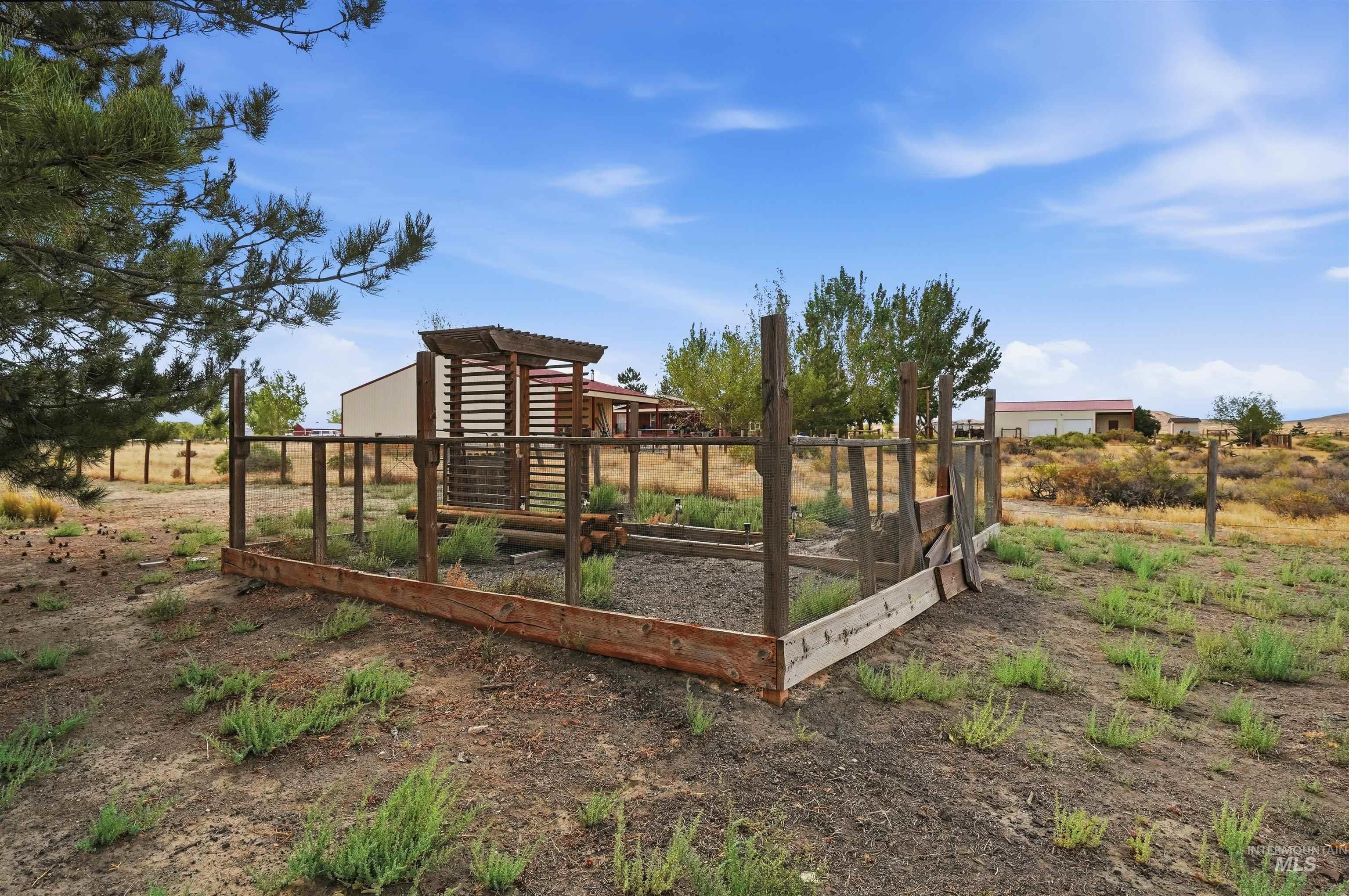 15513 War Eagle Rd, Murphy, Idaho 83650, 3 Bedrooms, 2 Bathrooms, Residential For Sale, Price $467,000, 98998939