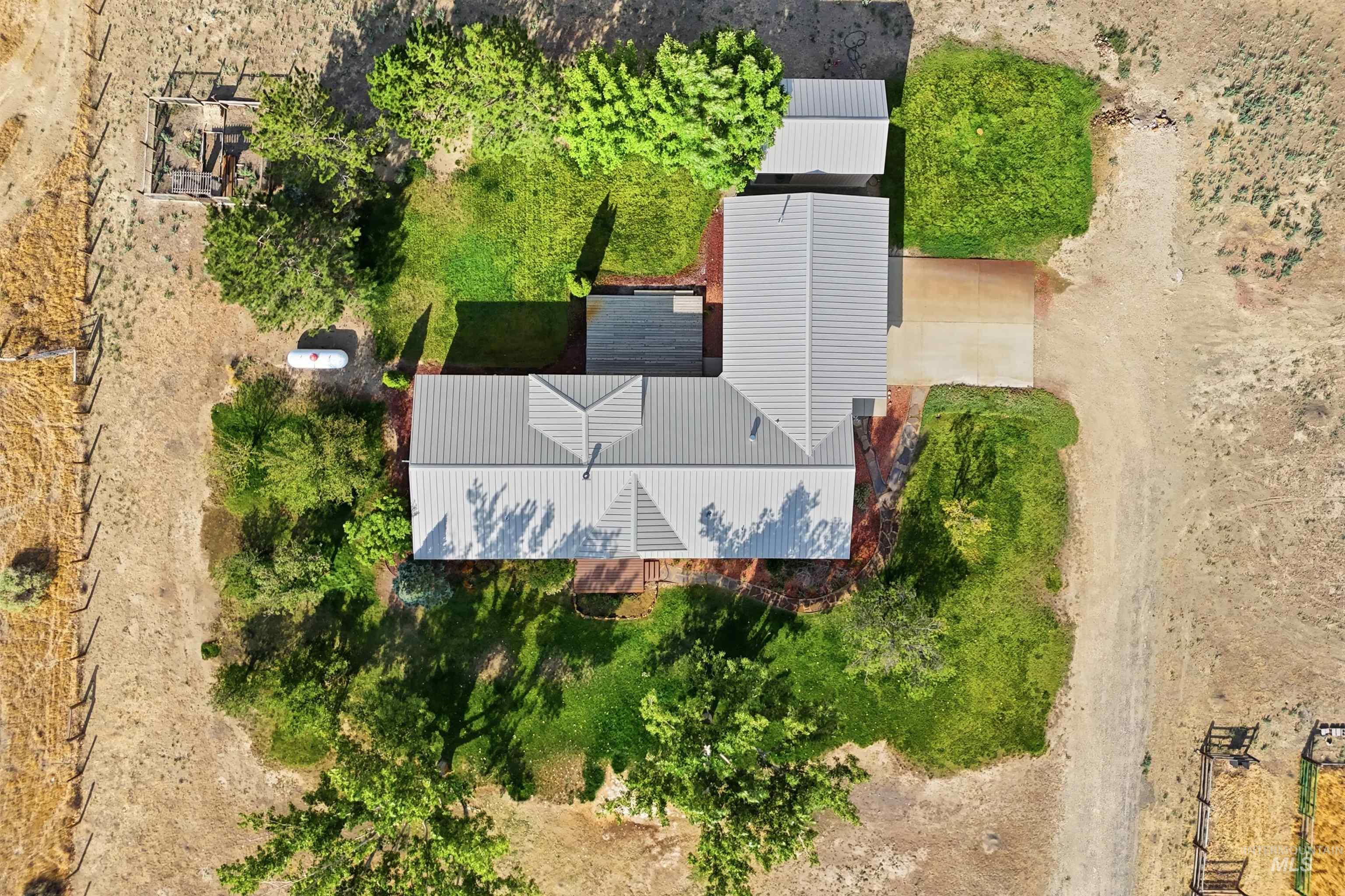15513 War Eagle Rd, Murphy, Idaho 83650, 3 Bedrooms, 2 Bathrooms, Residential For Sale, Price $467,000, 98998939