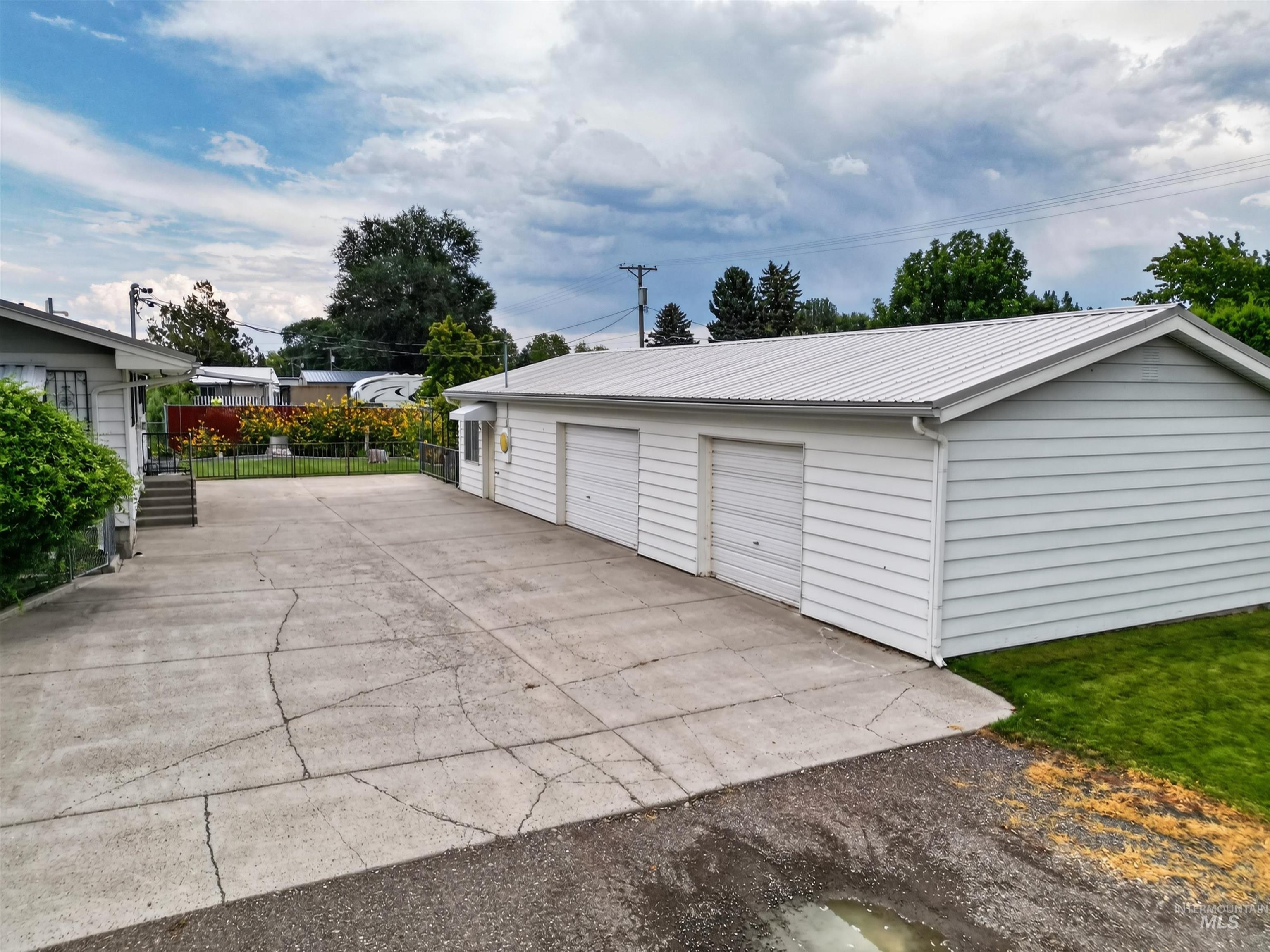 1741 21st St, Heyburn, Idaho 83336, 4 Bedrooms, 1 Bathroom, Residential For Sale, Price $325,000,MLS 98998940