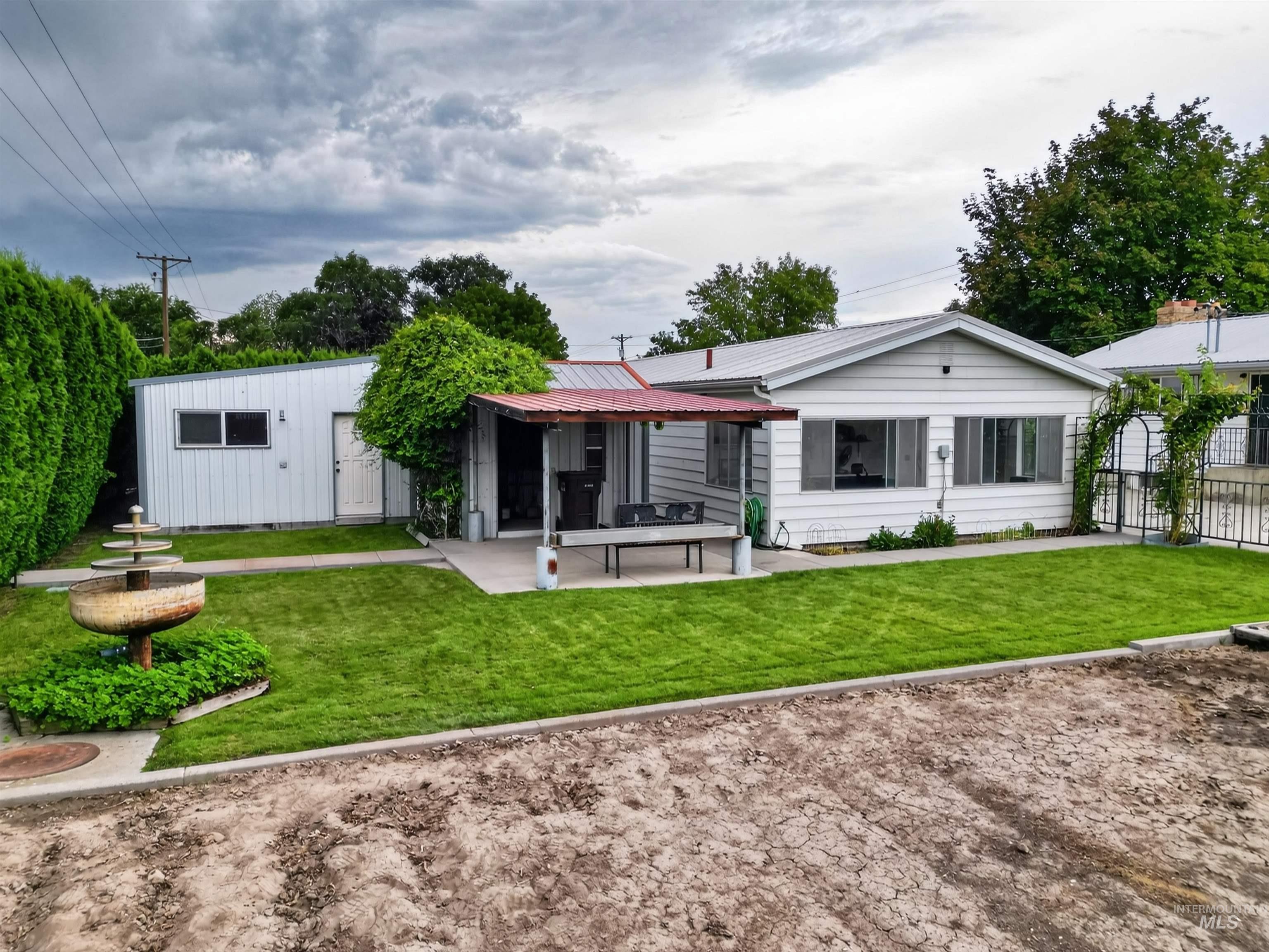 1741 21st St, Heyburn, Idaho 83336, 4 Bedrooms, 1 Bathroom, Residential For Sale, Price $325,000,MLS 98998940