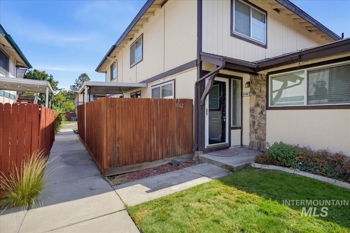 1142 S Phillippi St, Boise, Idaho 83705, 2 Bedrooms, 1 Bathroom, Residential For Sale, Price $259,000,MLS 98998941