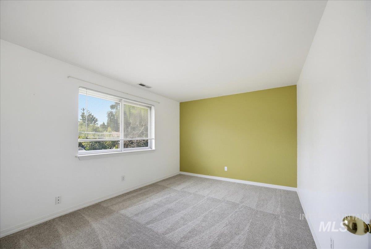 1142 S Phillippi St, Boise, Idaho 83705, 2 Bedrooms, 1 Bathroom, Residential For Sale, Price $259,000,MLS 98998941