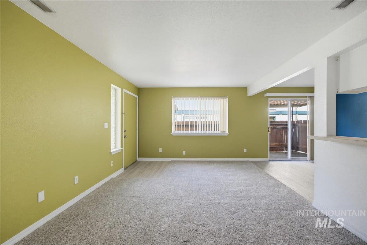 1142 S Phillippi St, Boise, Idaho 83705, 2 Bedrooms, 1 Bathroom, Residential For Sale, Price $259,000,MLS 98998941