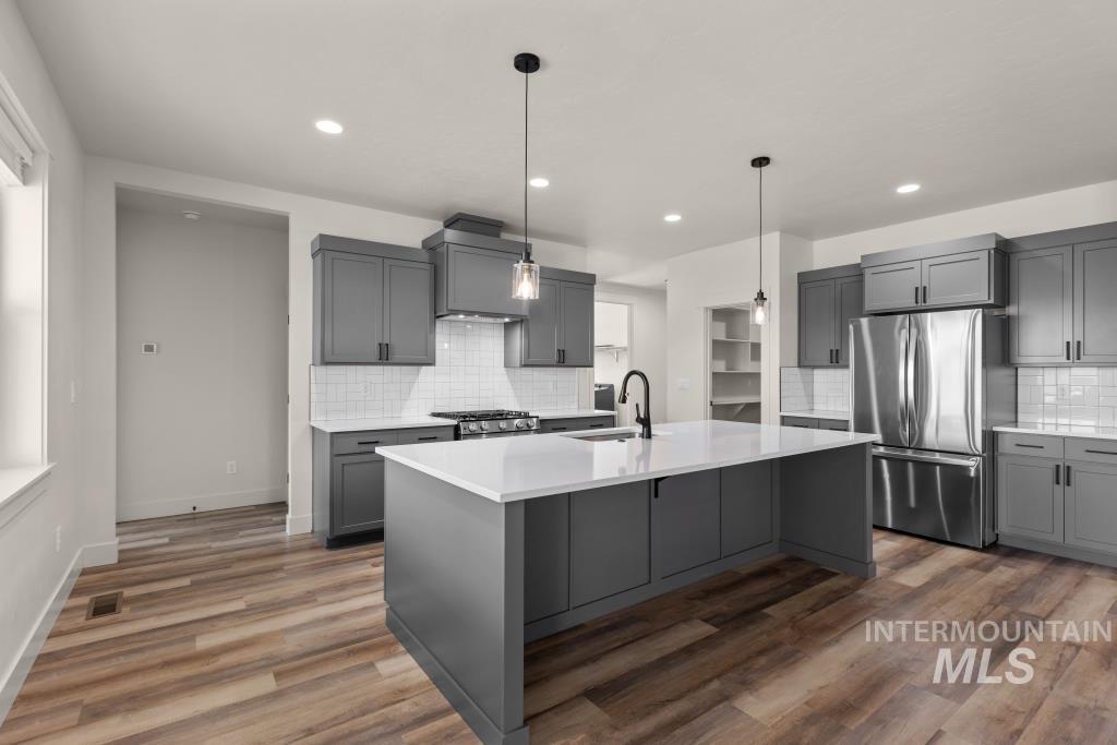 424 October Sky St, New Plymouth, Idaho 83655, 6 Bedrooms, 3.5 Bathrooms, Residential For Sale, Price $620,000, 98998942