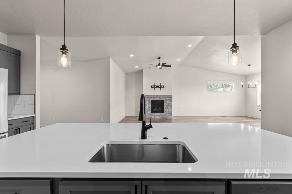 424 October Sky St, New Plymouth, Idaho 83655, 6 Bedrooms, 3.5 Bathrooms, Residential For Sale, Price $620,000, 98998942