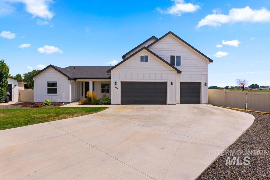 424 October Sky St, New Plymouth, Idaho 83655, 6 Bedrooms, 3.5 Bathrooms, Residential For Sale, Price $620,000, 98998942