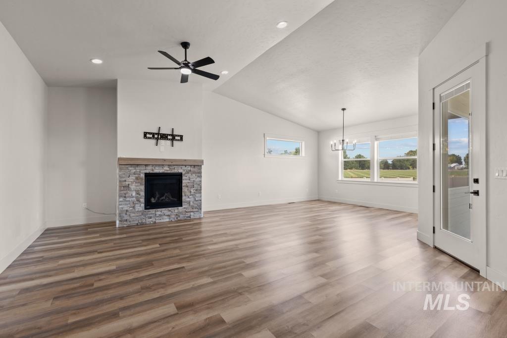 424 October Sky St, New Plymouth, Idaho 83655, 6 Bedrooms, 3.5 Bathrooms, Residential For Sale, Price $620,000, 98998942