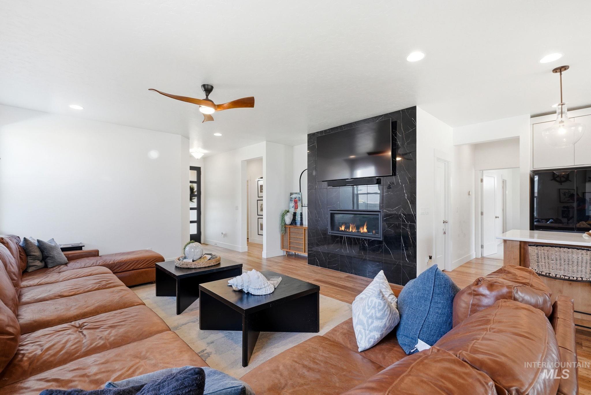 1817 N Burnam Ave, Star, Idaho 83669, 3 Bedrooms, 2.5 Bathrooms, Residential For Sale, Price $630,000,MLS 98998945