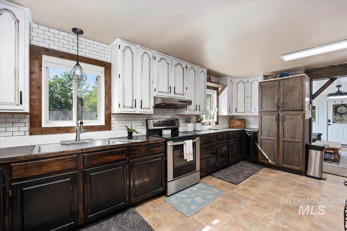 320 14th Ave N, Buhl, Idaho 83316, 3 Bedrooms, 1.5 Bathrooms, Residential For Sale, Price $289,900,MLS 98998947