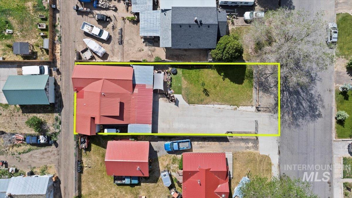 320 14th Ave N, Buhl, Idaho 83316, 3 Bedrooms, 1.5 Bathrooms, Residential For Sale, Price $289,900,MLS 98998947