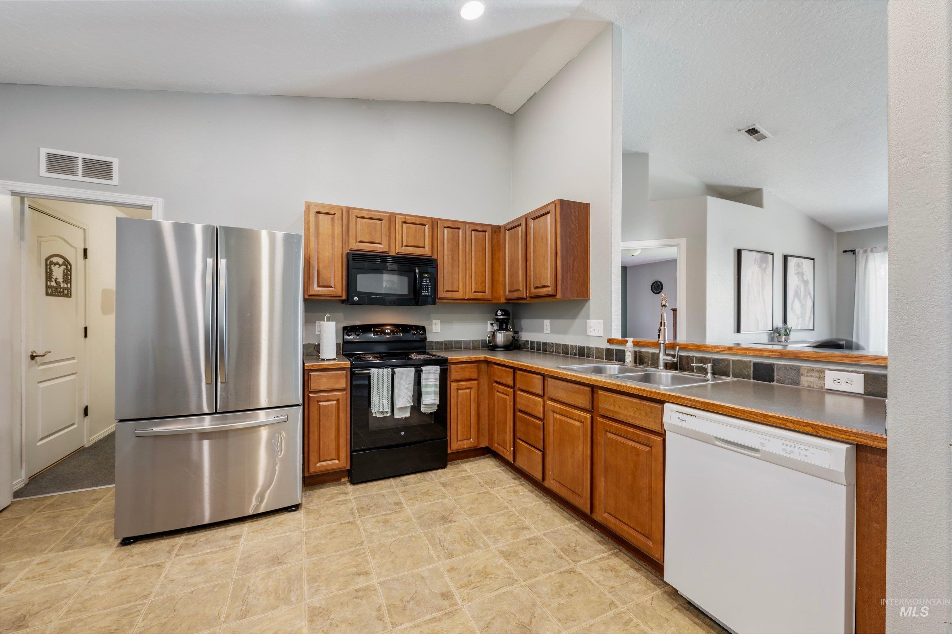 3119 Windward St, Caldwell, Idaho 83605, 3 Bedrooms, 2 Bathrooms, Residential For Sale, Price $365,000,MLS 98998948