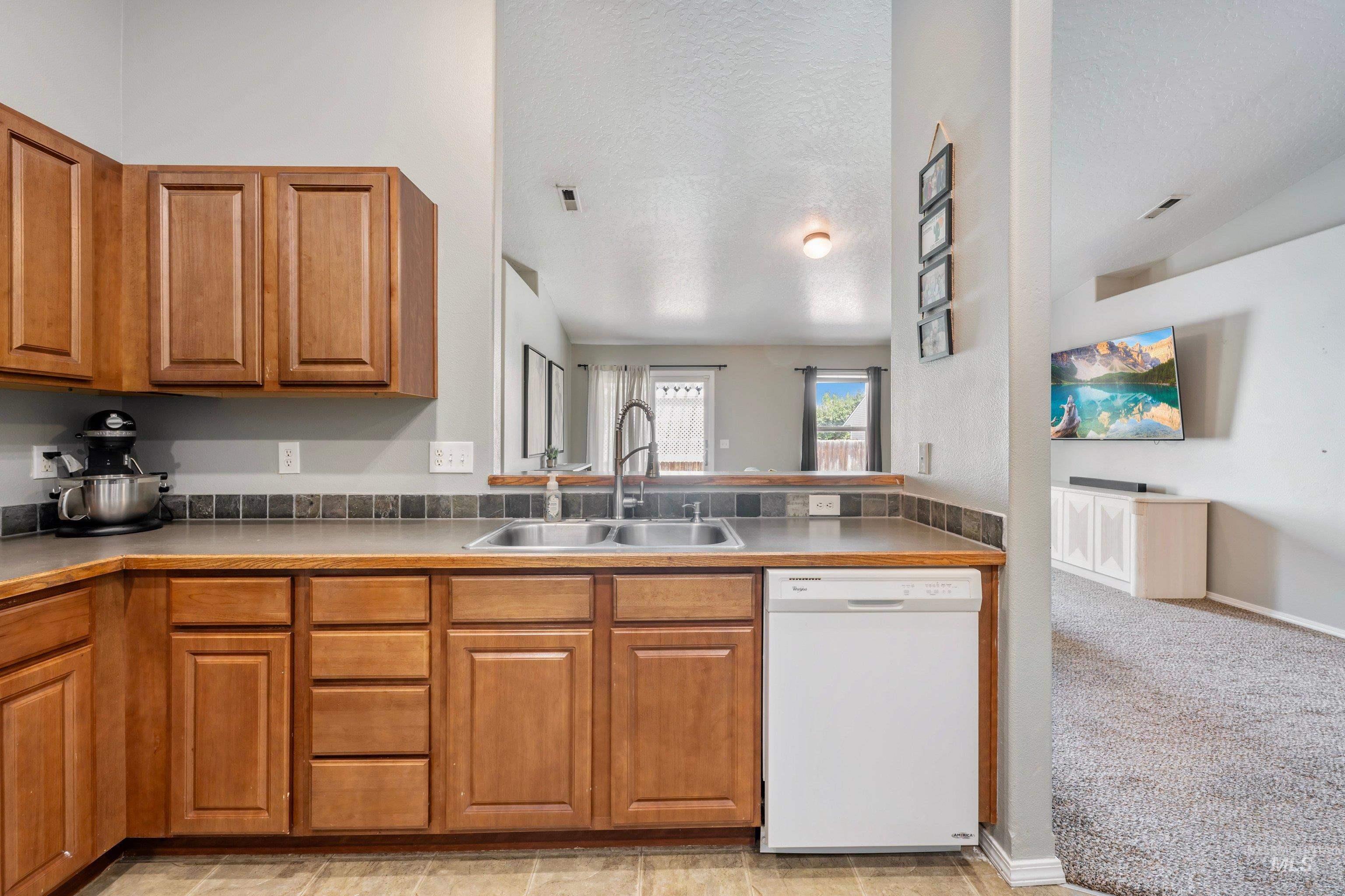 3119 Windward St, Caldwell, Idaho 83605, 3 Bedrooms, 2 Bathrooms, Residential For Sale, Price $365,000,MLS 98998948