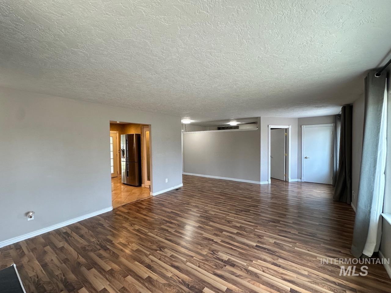 930 N 8th St, Payette, Idaho 83661, 3 Bedrooms, 3 Bathrooms, Residential For Sale, Price $335,000,MLS 98998949