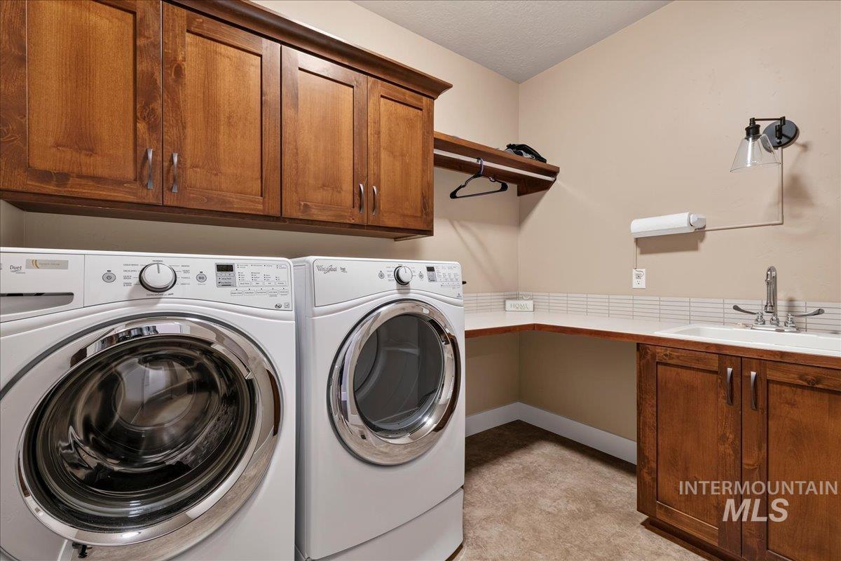 10165 W Purple Ash Dr., Star, Idaho 83669, 4 Bedrooms, 2 Bathrooms, Residential For Sale, Price $700,000,MLS 98998950