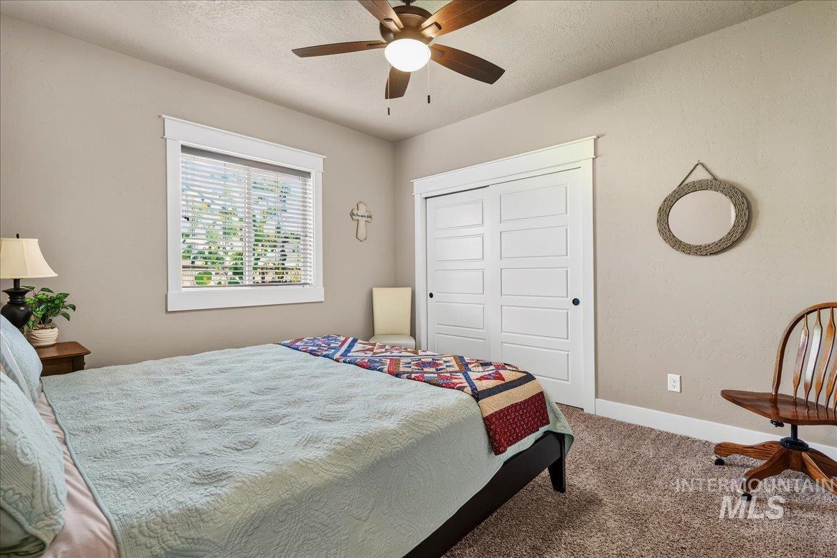10165 W Purple Ash Dr., Star, Idaho 83669, 4 Bedrooms, 2 Bathrooms, Residential For Sale, Price $700,000,MLS 98998950