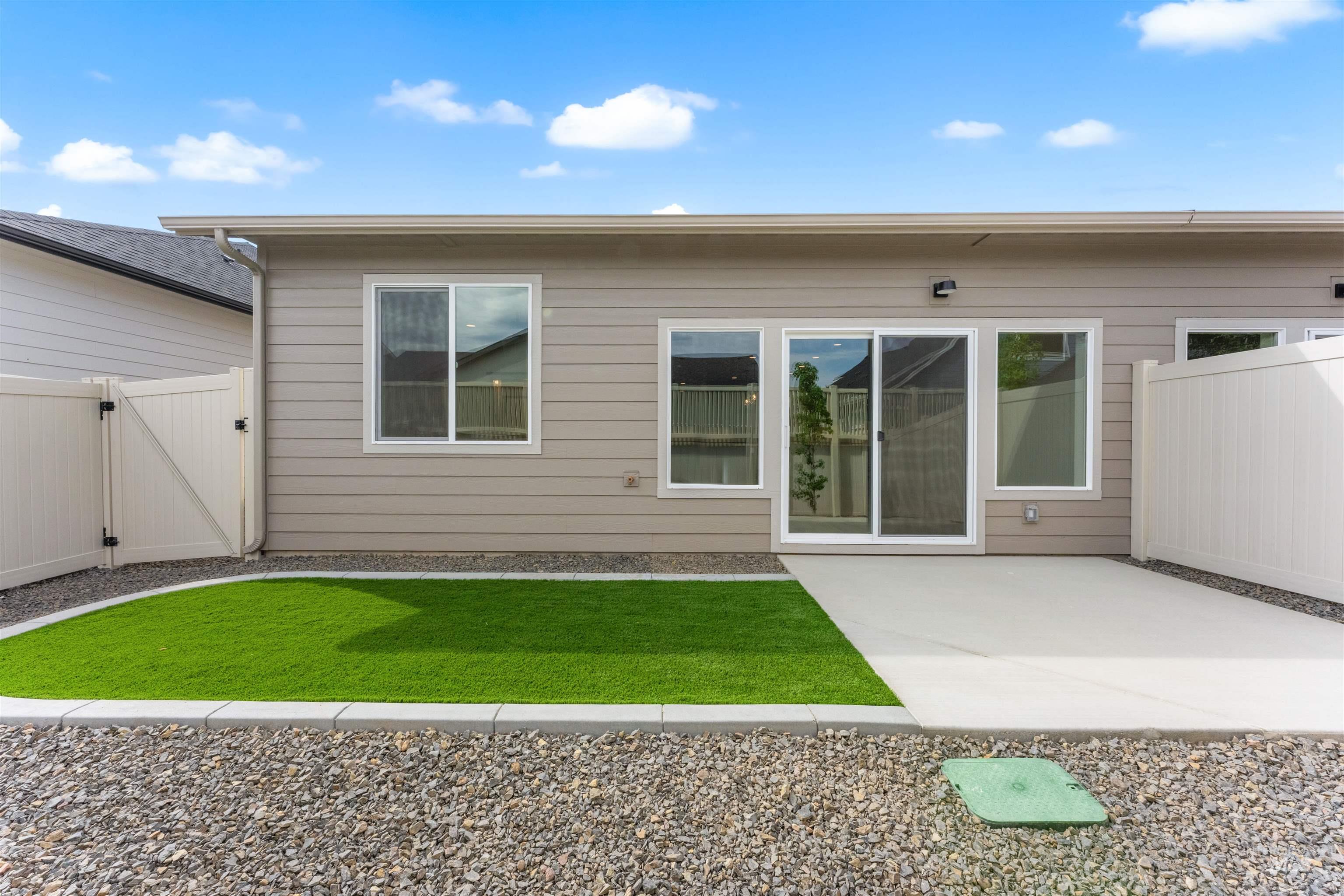 11896 W Joslyn Lane, Star, Idaho 83669, 2 Bedrooms, 2 Bathrooms, Residential For Sale, Price $439,900, 98998951