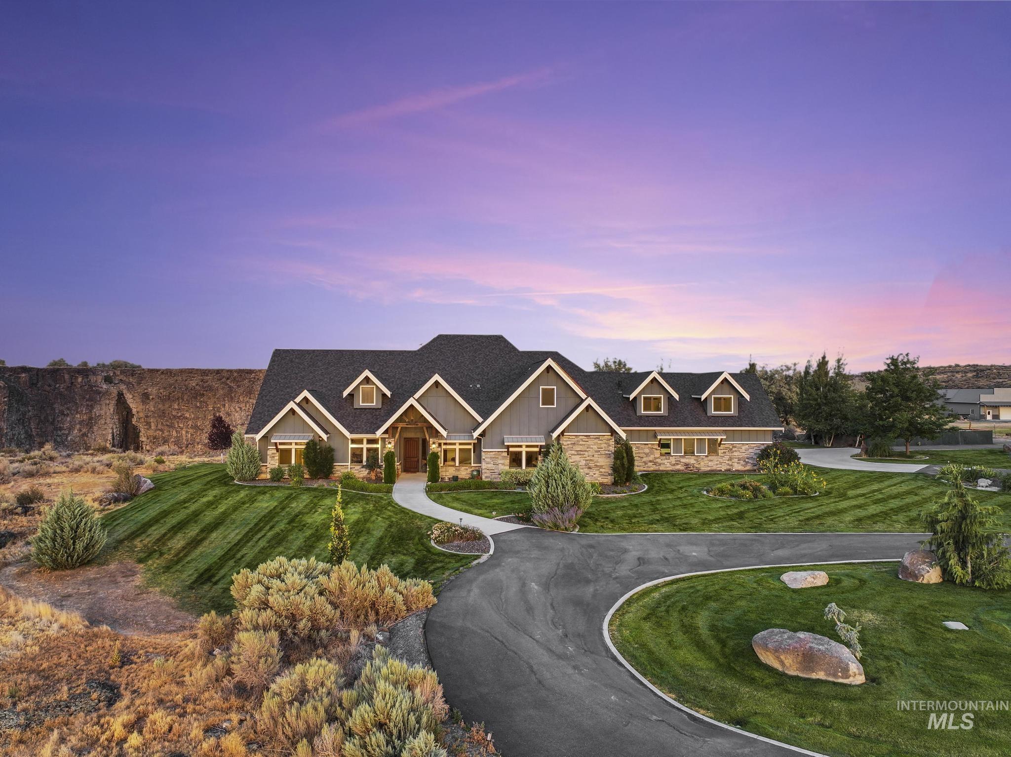 3586 E 4000 N, Kimberly, Idaho 83341, 3 Bedrooms, 5 Bathrooms, Residential For Sale, Price $2,850,000, 98998952