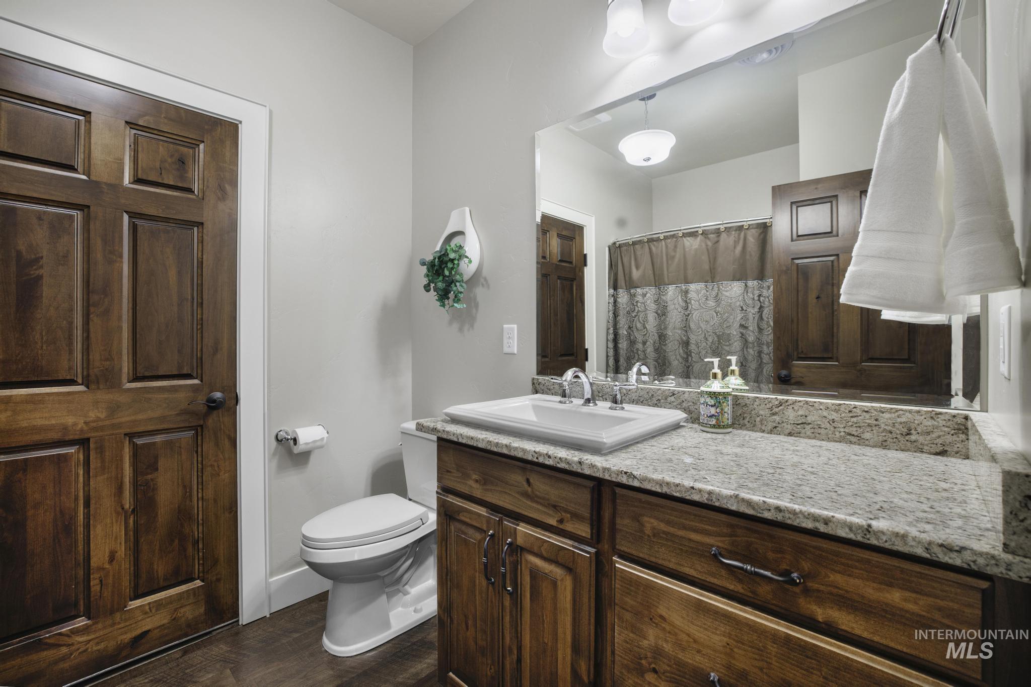 3586 E 4000 N, Kimberly, Idaho 83341, 3 Bedrooms, 5 Bathrooms, Residential For Sale, Price $2,850,000, 98998952