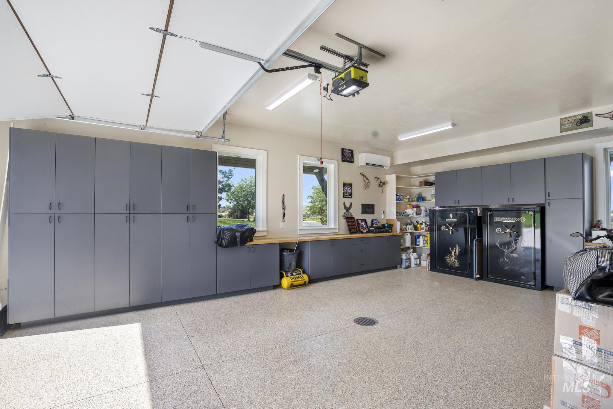 3586 E 4000 N, Kimberly, Idaho 83341, 3 Bedrooms, 5 Bathrooms, Residential For Sale, Price $2,850,000, 98998952