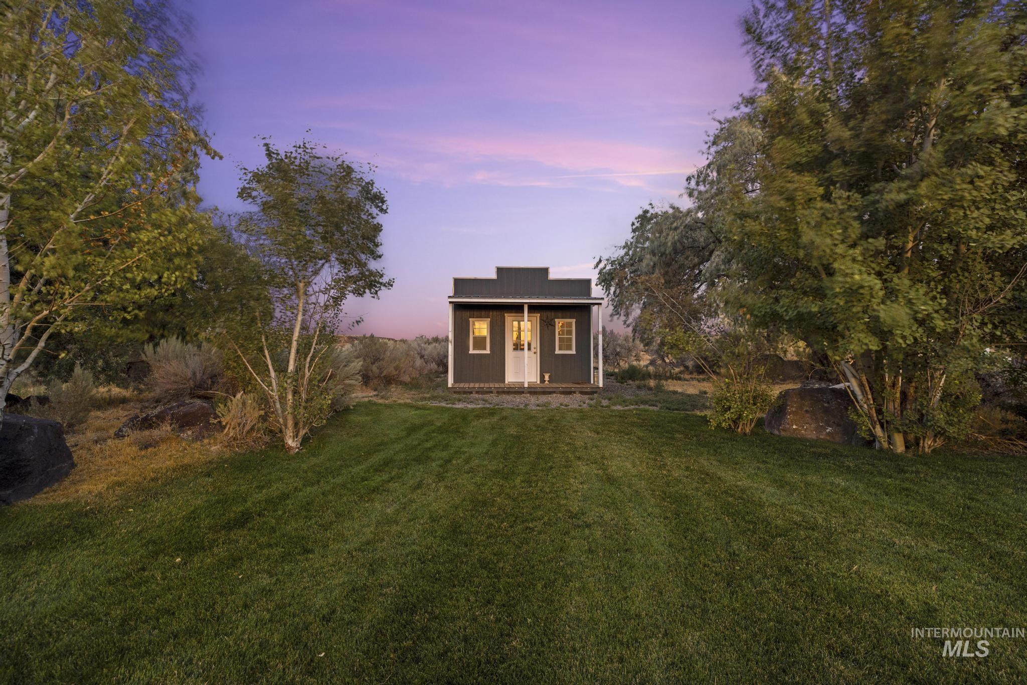 3586 E 4000 N, Kimberly, Idaho 83341, 3 Bedrooms, 5 Bathrooms, Residential For Sale, Price $2,850,000, 98998952