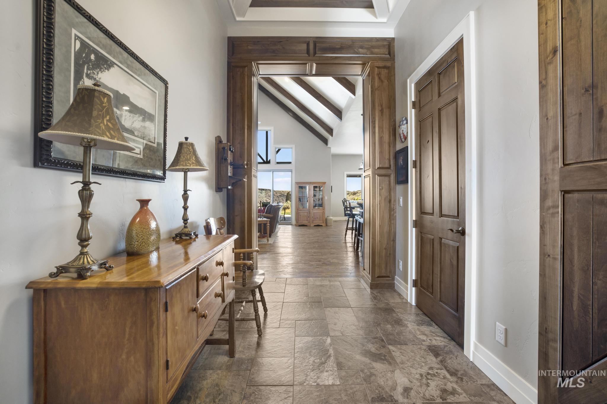 3586 E 4000 N, Kimberly, Idaho 83341, 3 Bedrooms, 5 Bathrooms, Residential For Sale, Price $2,850,000, 98998952