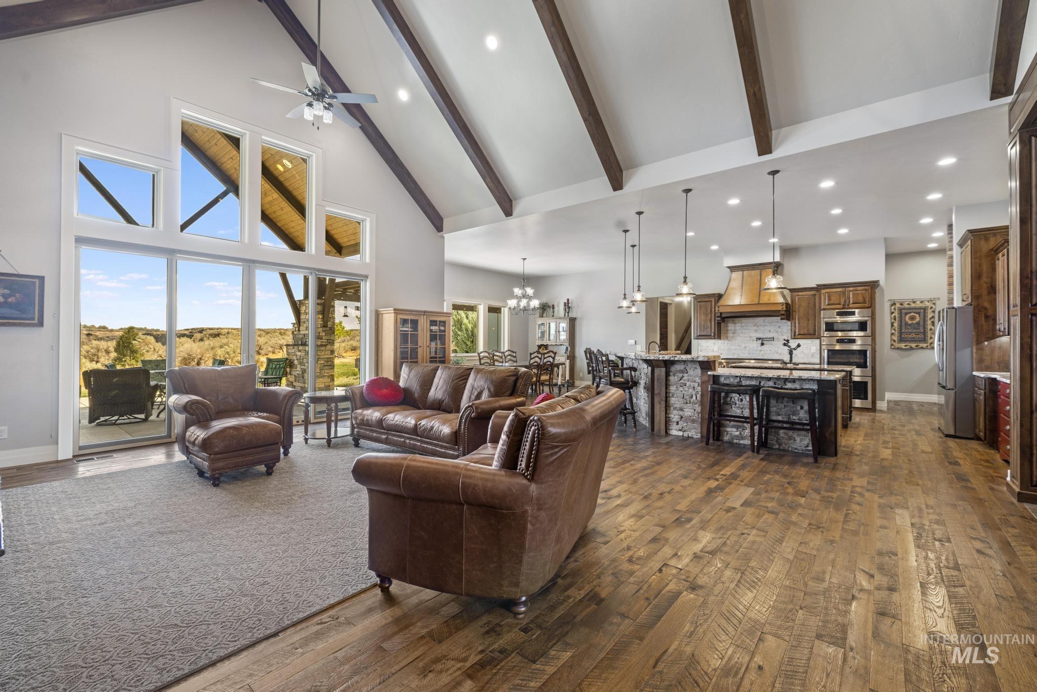 3586 E 4000 N, Kimberly, Idaho 83341, 3 Bedrooms, 5 Bathrooms, Residential For Sale, Price $2,850,000, 98998952