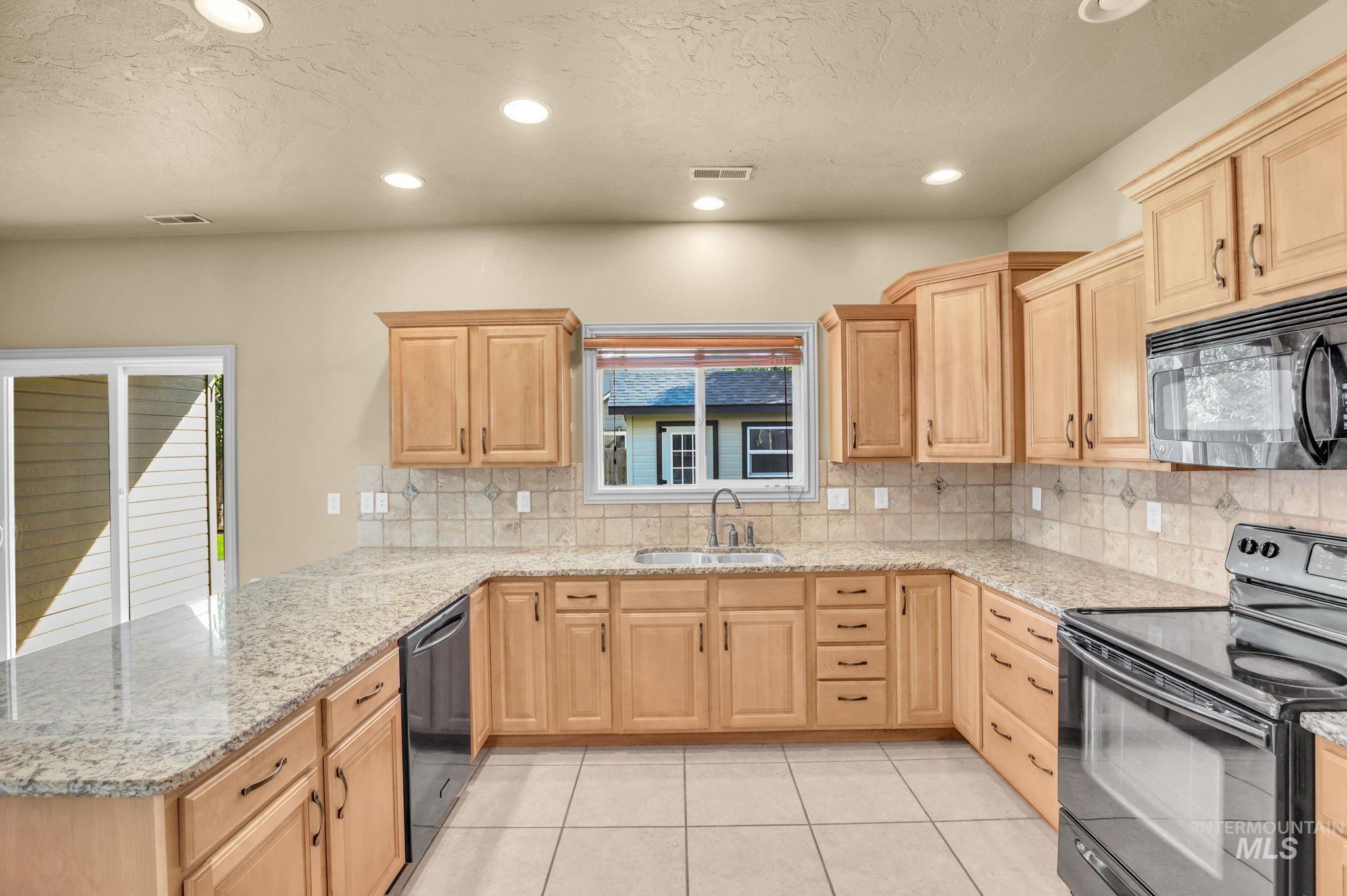 9585 W Canford Dr, Boise, Idaho 83709, 5 Bedrooms, 2.5 Bathrooms, Residential For Sale, Price $534,900, 98998957