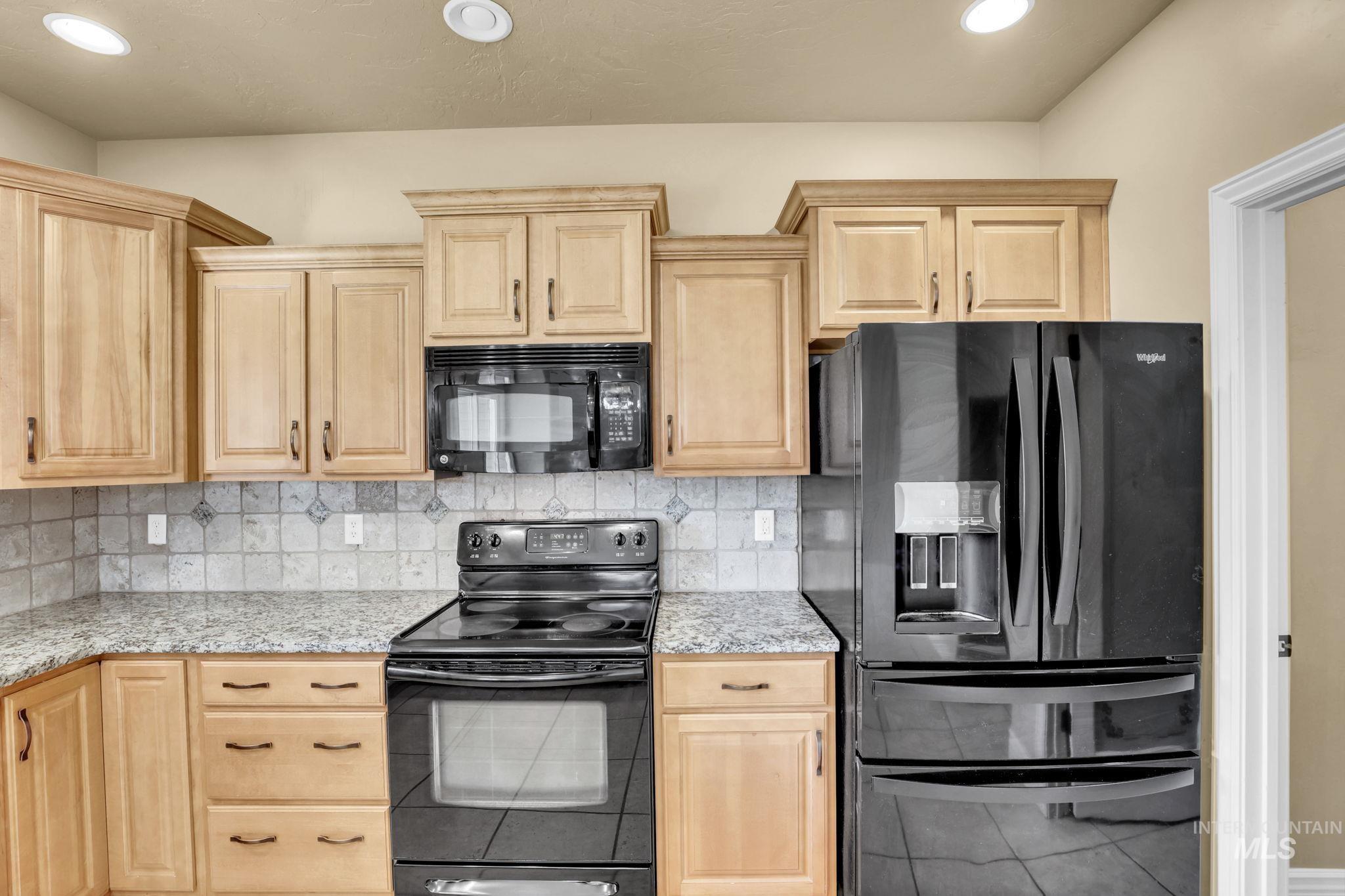 9585 W Canford Dr, Boise, Idaho 83709, 5 Bedrooms, 2.5 Bathrooms, Residential For Sale, Price $534,900, 98998957