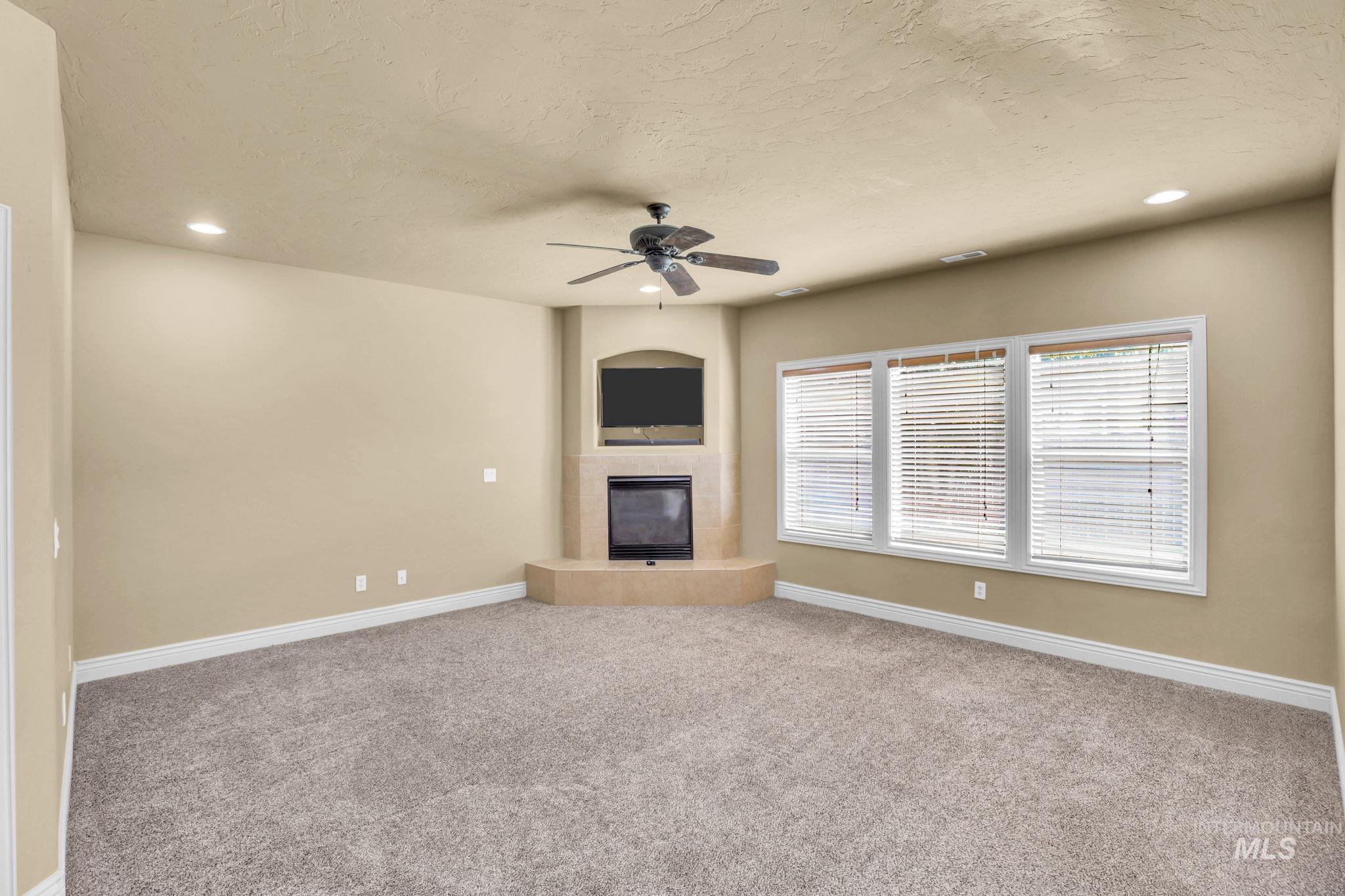 9585 W Canford Dr, Boise, Idaho 83709, 5 Bedrooms, 2.5 Bathrooms, Residential For Sale, Price $534,900, 98998957