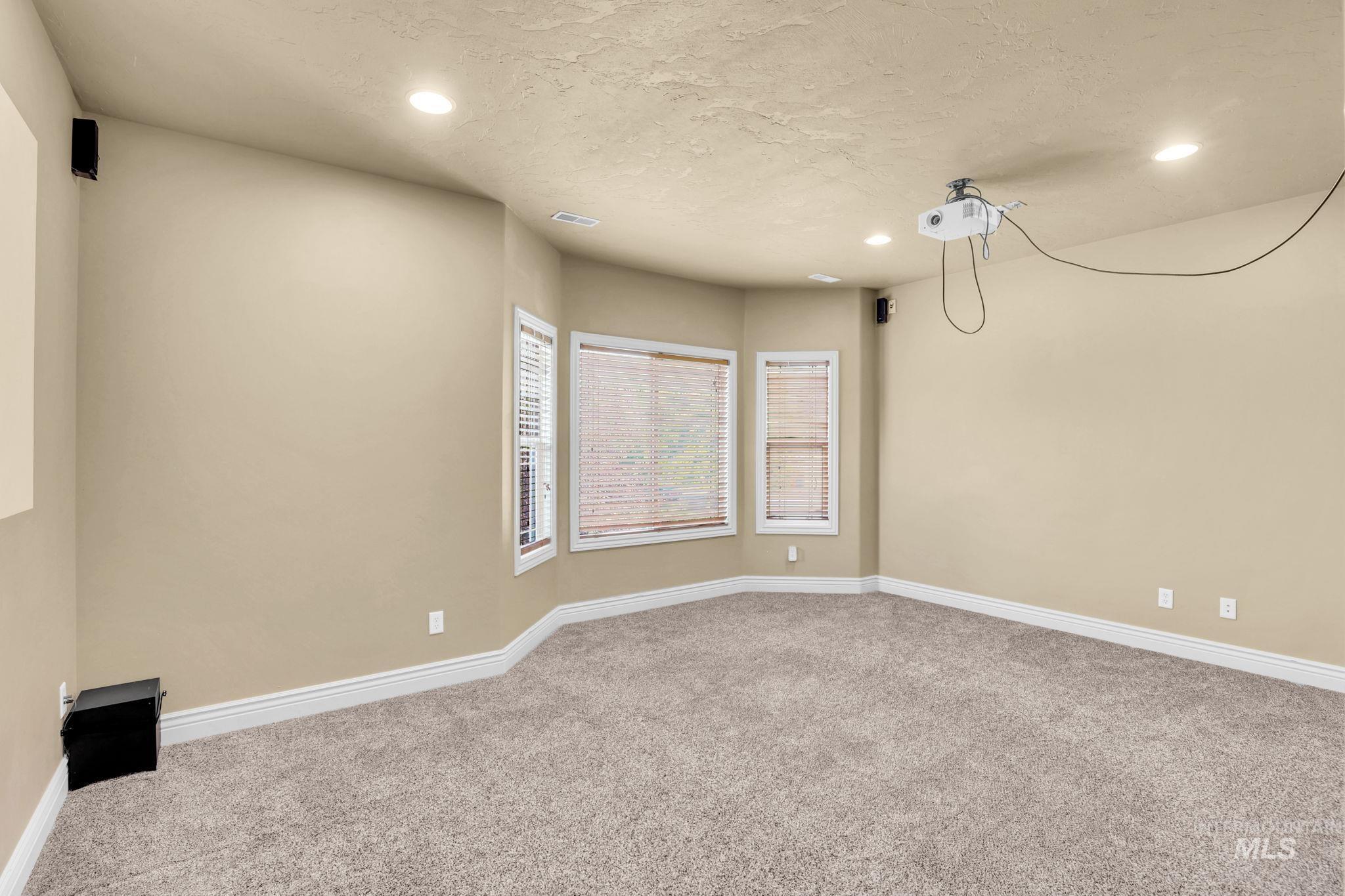 9585 W Canford Dr, Boise, Idaho 83709, 5 Bedrooms, 2.5 Bathrooms, Residential For Sale, Price $534,900, 98998957