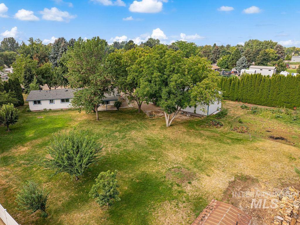 10950 W Netherland Drive, Boise, Idaho 83709, 4 Bedrooms, 2 Bathrooms, Residential For Sale, Price $630,000,MLS 98998959