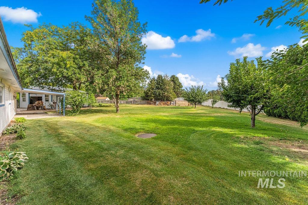 10950 W Netherland Drive, Boise, Idaho 83709, 4 Bedrooms, 2 Bathrooms, Residential For Sale, Price $630,000,MLS 98998959