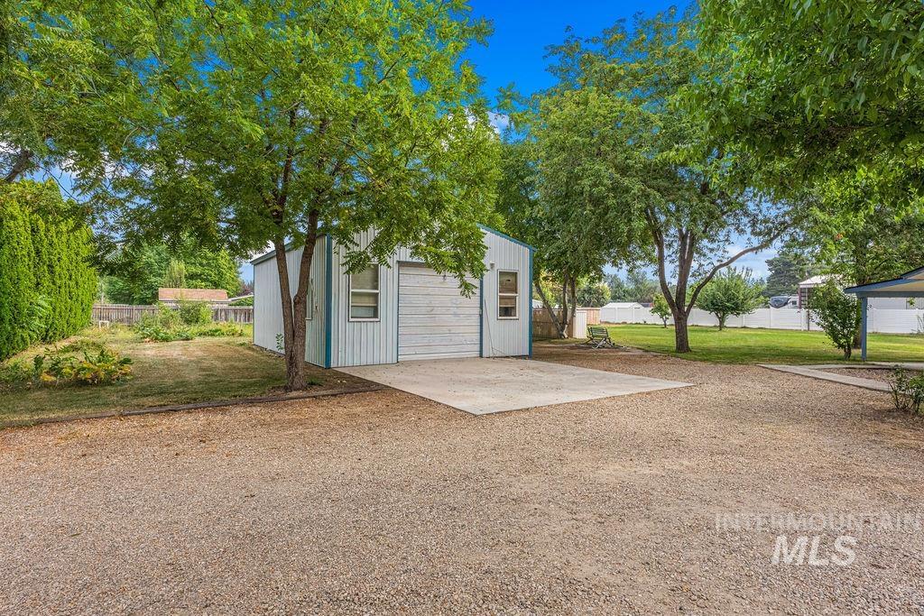 10950 W Netherland Drive, Boise, Idaho 83709, 4 Bedrooms, 2 Bathrooms, Residential For Sale, Price $630,000,MLS 98998959