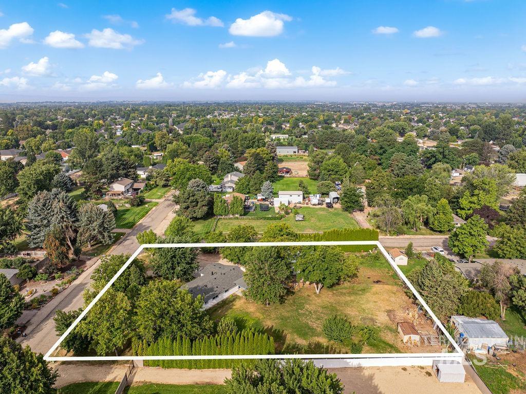 10950 W Netherland Drive, Boise, Idaho 83709, 4 Bedrooms, 2 Bathrooms, Residential For Sale, Price $630,000,MLS 98998959
