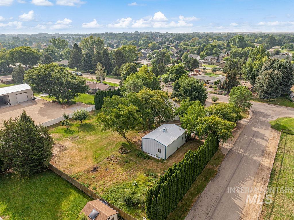 10950 W Netherland Drive, Boise, Idaho 83709, 4 Bedrooms, 2 Bathrooms, Residential For Sale, Price $630,000,MLS 98998959