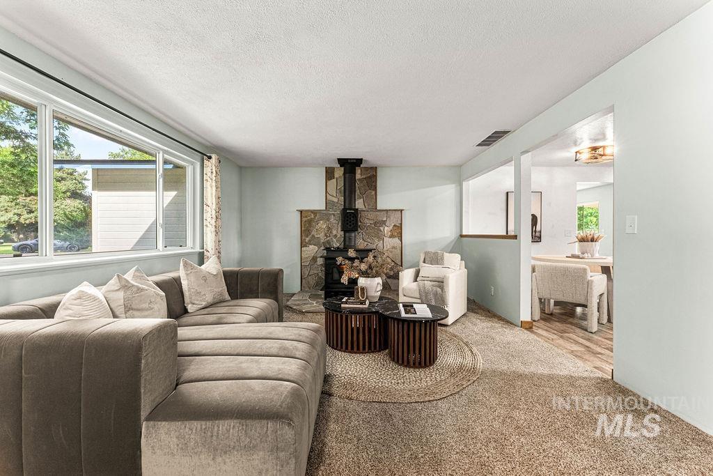 10950 W Netherland Drive, Boise, Idaho 83709, 4 Bedrooms, 2 Bathrooms, Residential For Sale, Price $630,000,MLS 98998959