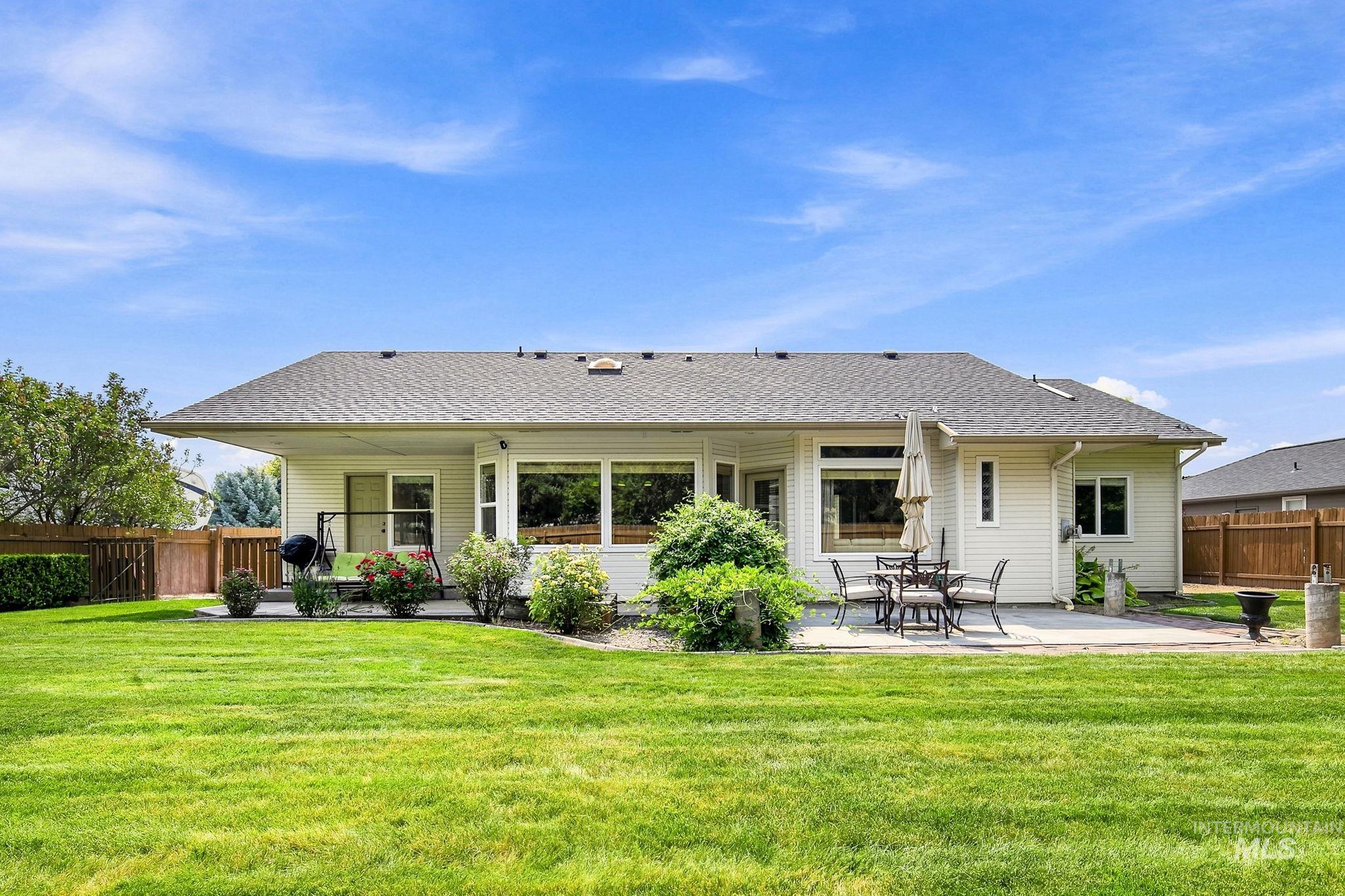 2338 E Poppy Hills, Eagle, Idaho 83616, 3 Bedrooms, 2 Bathrooms, Residential For Sale, Price $515,000, 98998960