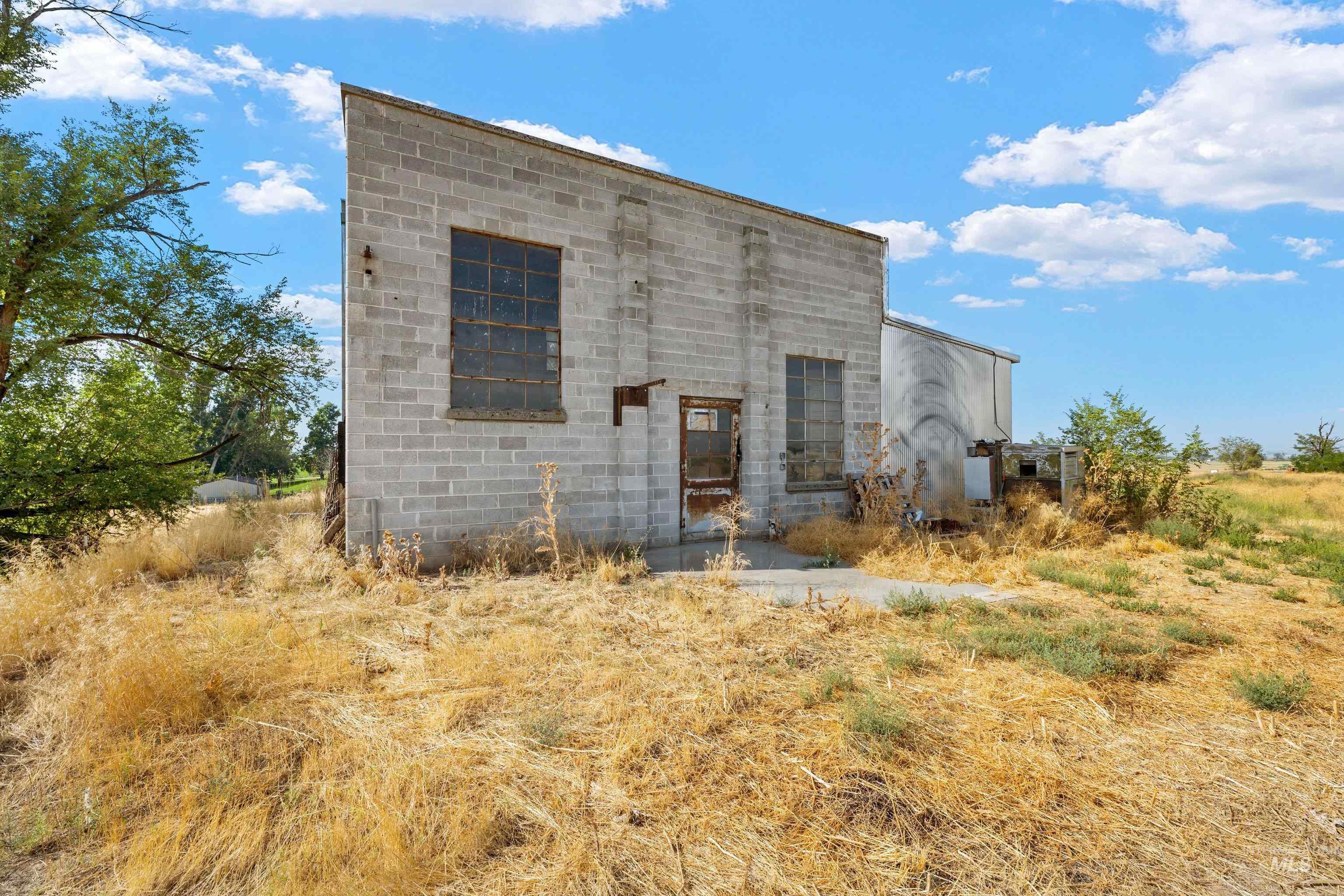 1020 Locker Ave, Parma, Idaho 83660, 2 Bedrooms, 1 Bathroom, Residential For Sale, Price $415,000,MLS 98998962