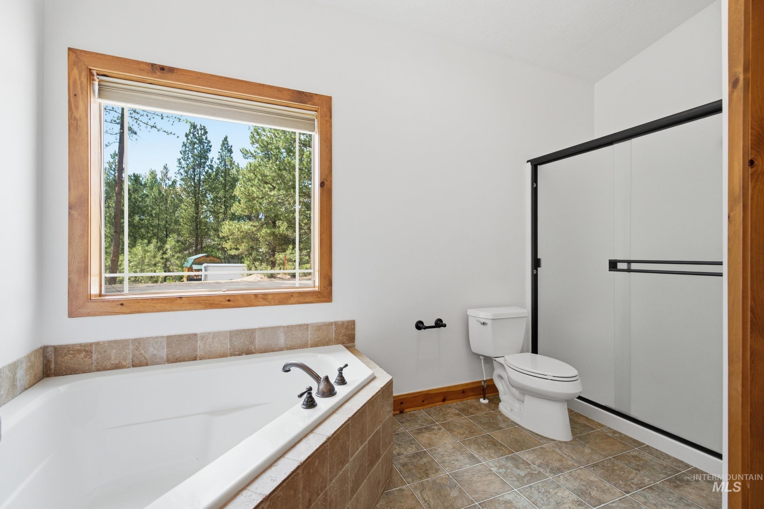 132 Prospector Lane, Idaho City, Idaho 83631, 3 Bedrooms, 3 Bathrooms, Residential For Sale, Price $508,900,MLS 98998968