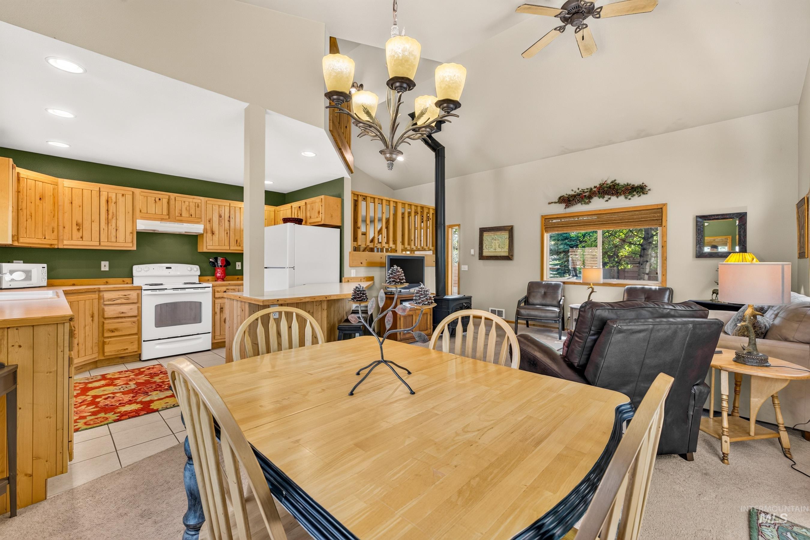 925 Cottage Court, McCall, Idaho 83638, 3 Bedrooms, 2 Bathrooms, Residential For Sale, Price $749,000,MLS 98998972