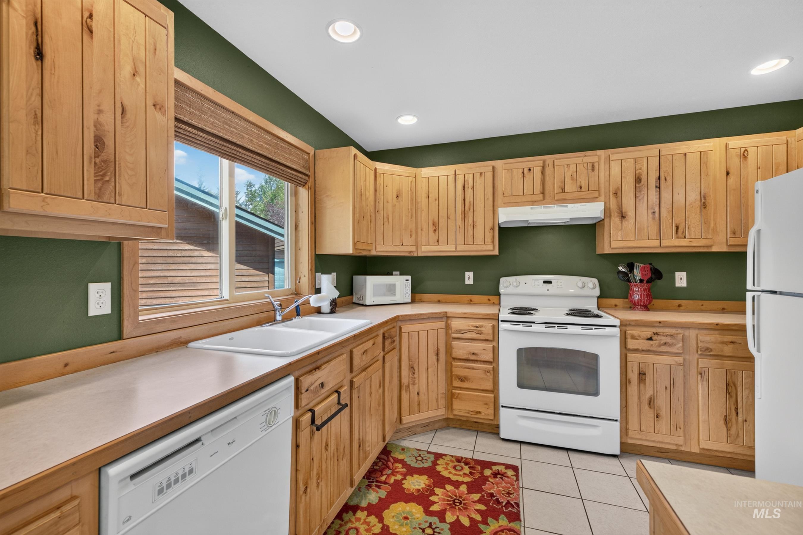 925 Cottage Court, McCall, Idaho 83638, 3 Bedrooms, 2 Bathrooms, Residential For Sale, Price $749,000,MLS 98998972