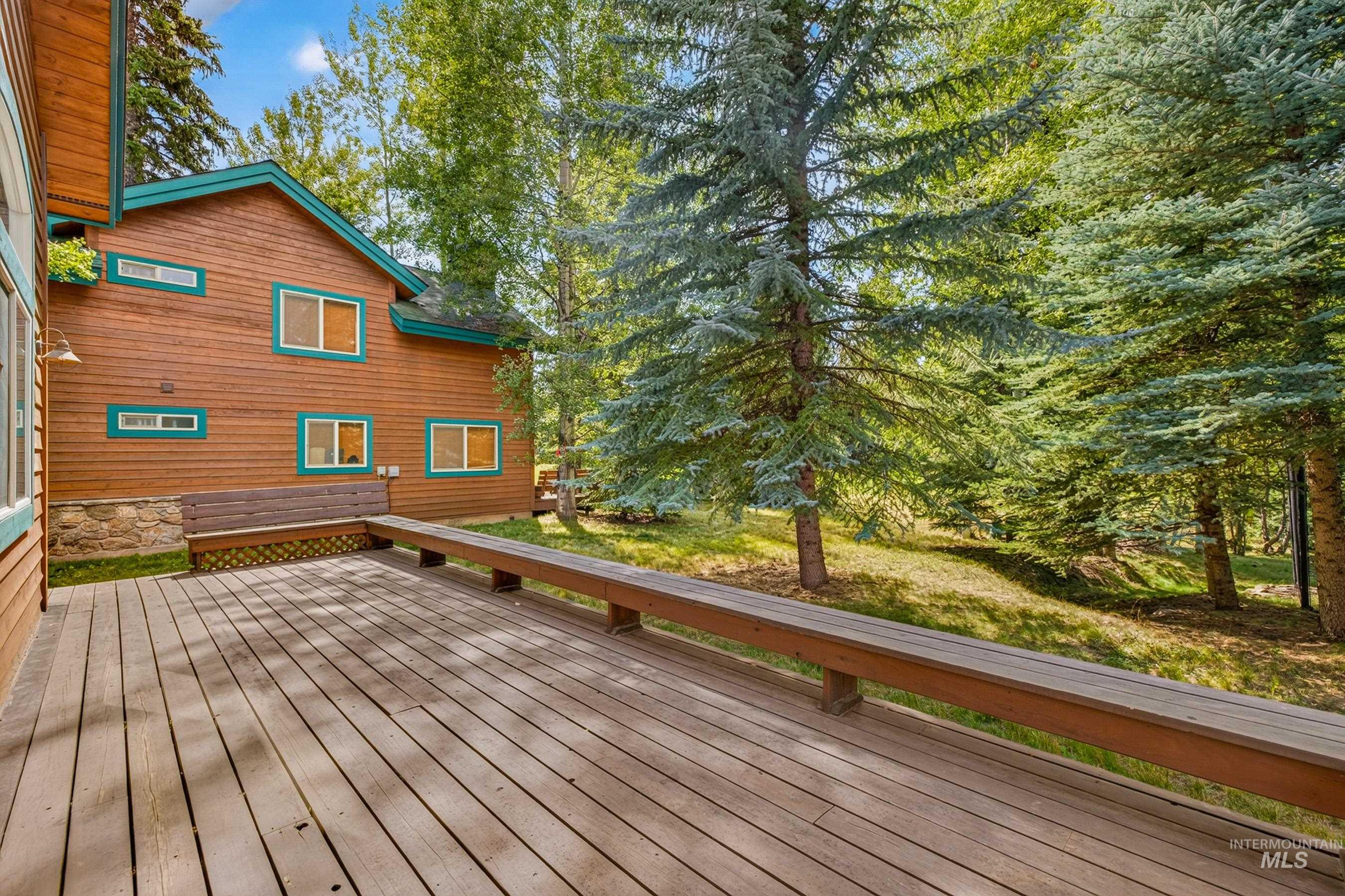 925 Cottage Court, McCall, Idaho 83638, 3 Bedrooms, 2 Bathrooms, Residential For Sale, Price $749,000,MLS 98998972